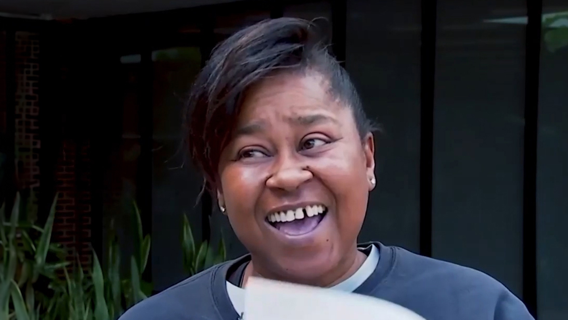 No one knows to do that lottery winner fumes after shes told she cant collect prize – they said she owed them money [Video]