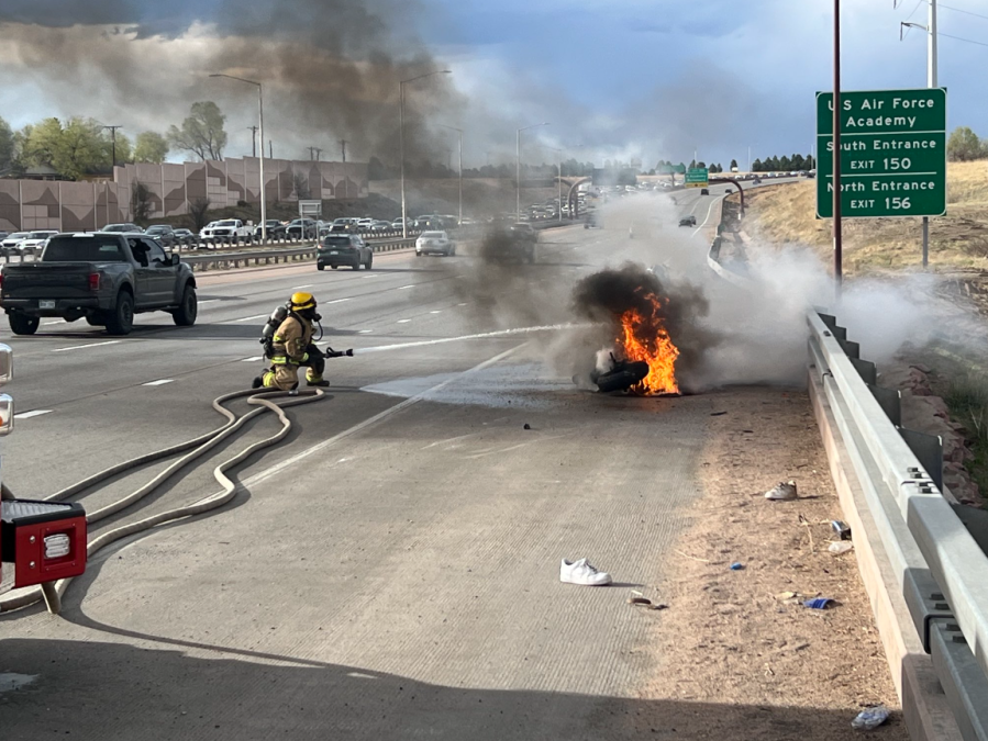 Motorcycle fire on I-25 near Woodmen Road causes delays [Video]