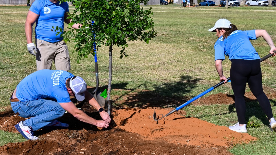 Keep Midland Beautiful celebrates National Arbor Day by planting 65 trees [Video]