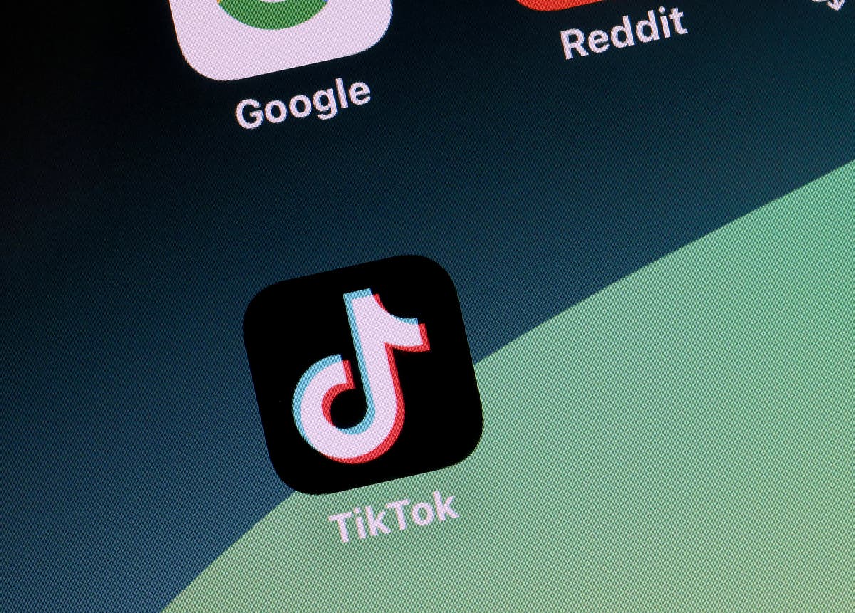 TikTok owners say they have no plans to sell US business and would prefer shutdown [Video]