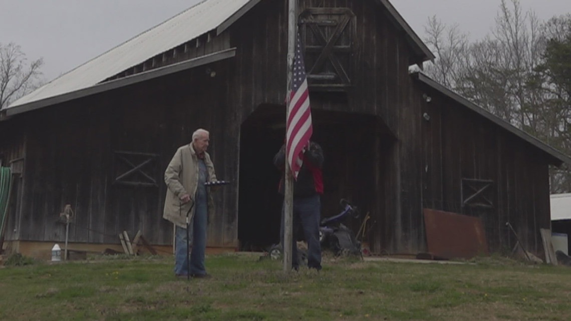 Forsyth County father replaces American flags to honor legacy of son [Video]