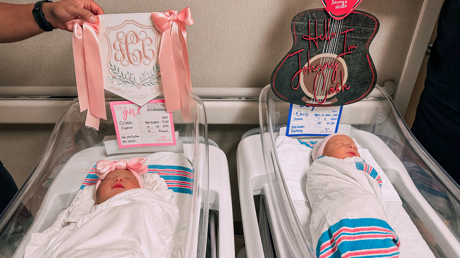 Alabama moms welcome babies Johnny Cash and June Carter on same day, at same hospital [Video]