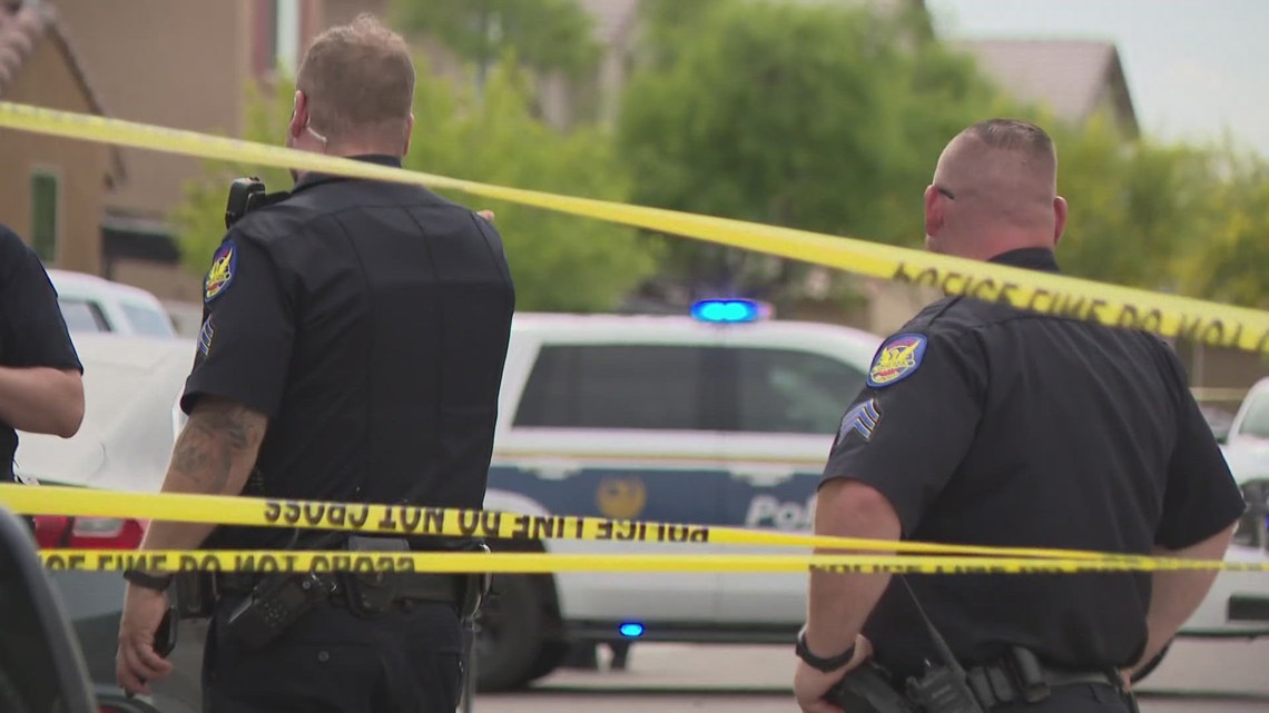 Police investigating fatal shooting in south Phoenix [Video]