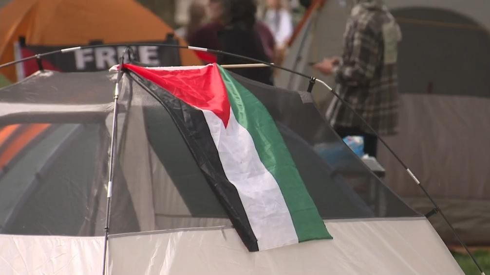 Students call for peace at pro-Palestinian tent encampment at UNC [Video]