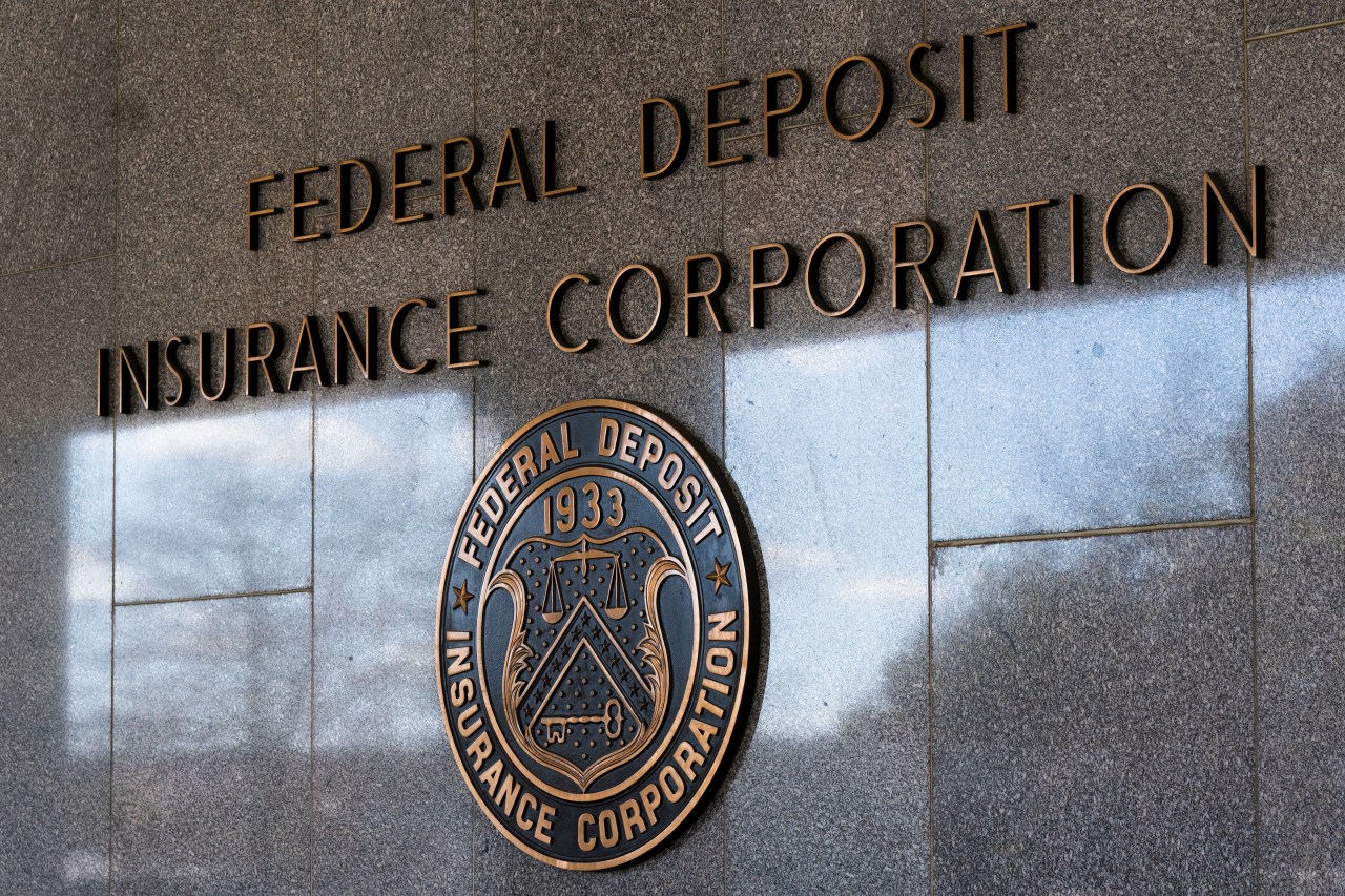 Regulators close Philadelphia-based Republic First Bank, first US bank failure this year | KLRT [Video]