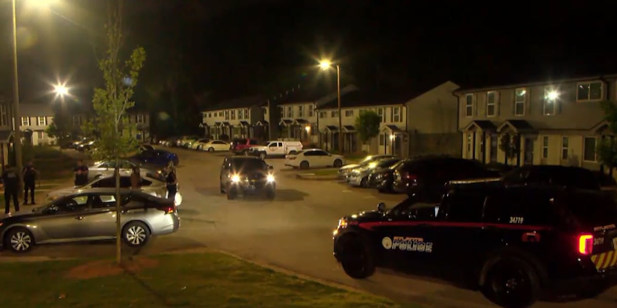 Police investigating after 14-year-old found shot at southwest Atlanta apartment complex [Video]