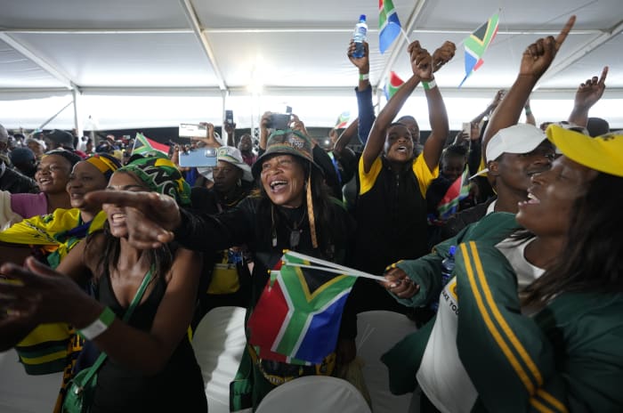 It’s 30 years since apartheid ended. South Africa’s celebrations are set against growing discontent [Video]