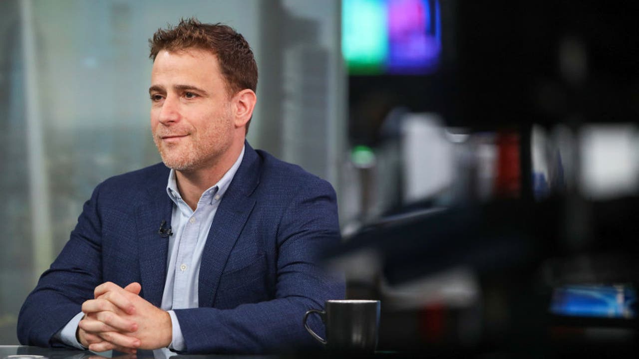Slack co-founder, former CEO’s child reunited with family after running away [Video]
