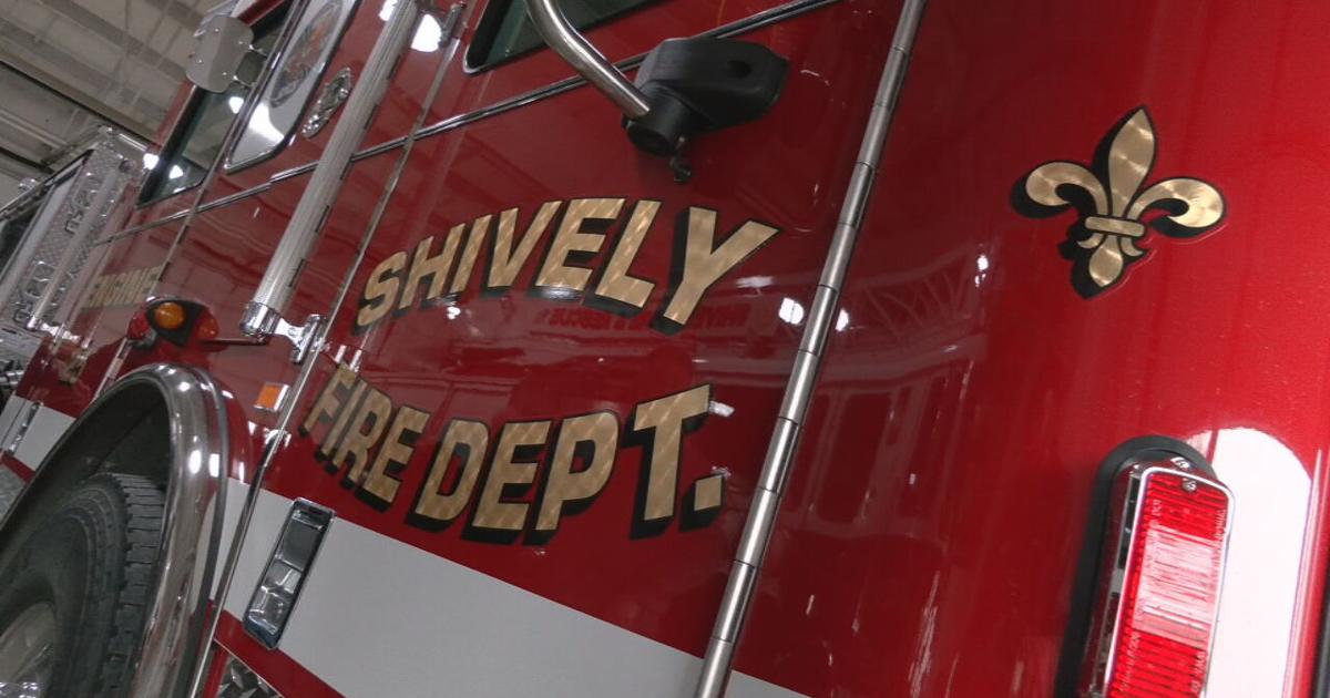 1 person taken to hospital after trailer home catches fire in Shively | News from WDRB [Video]