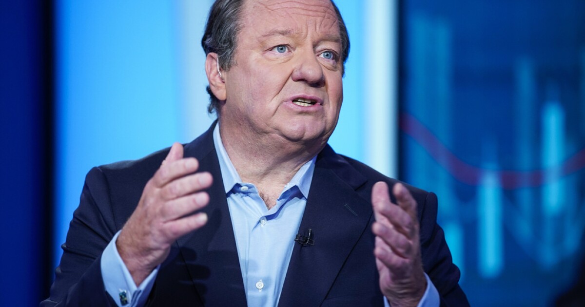Paramount Global replaces CEO Bob Bakish with a trio of executives [Video]