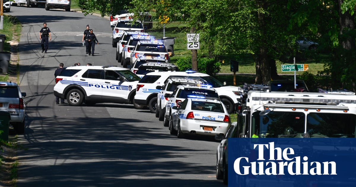 Four police officers killed in shooting at North Carolina home  video | US news