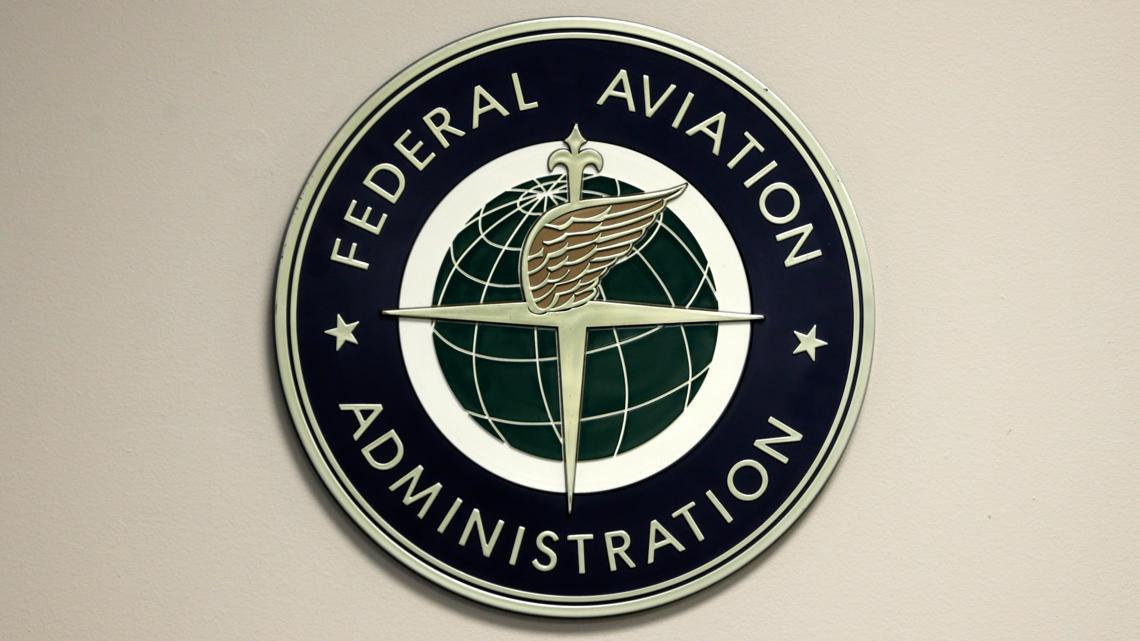 Lawmakers agree to help FAA hire more air traffic controllers [Video]
