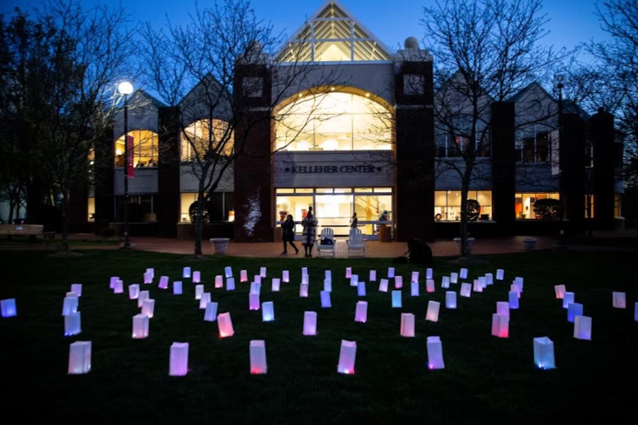 D.A. hosts candlelight vigil honoring victims of crime on Staten Island [Video]