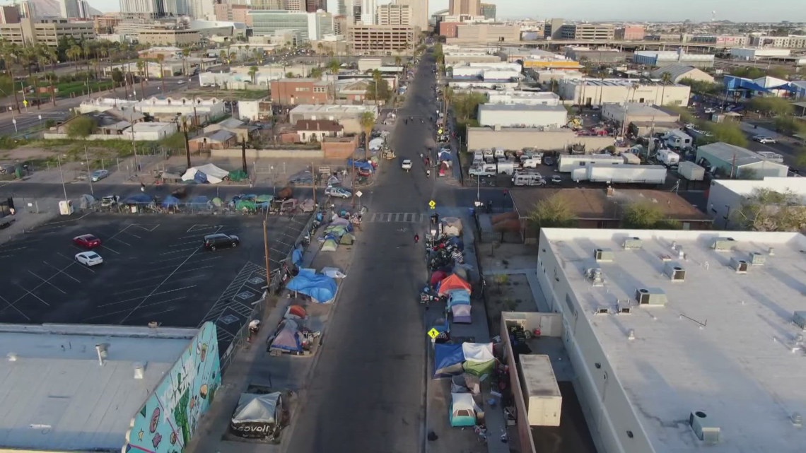 Lawmakers split on how to solve homeless crisis in Phoenix [Video]