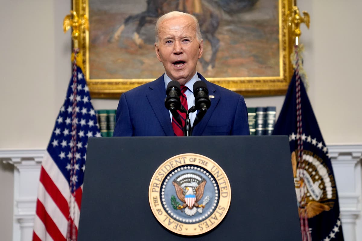 Biden says ‘order must prevail’ after violence at college campus Gaza protests [Video]