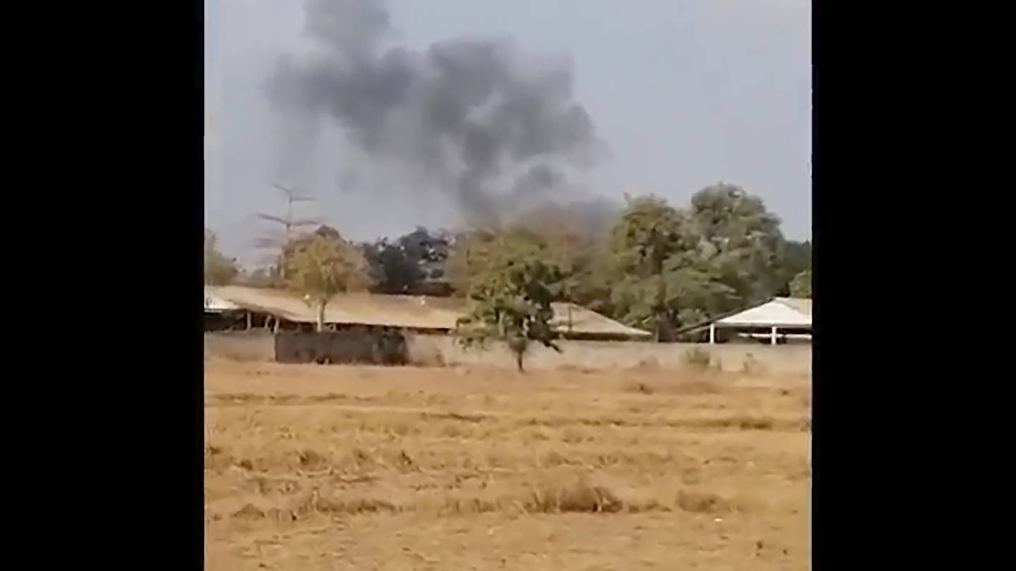 Cambodia’s Defense Ministry says explosion at military base that killed 20 soldiers was an accident  WHIO TV 7 and WHIO Radio [Video]