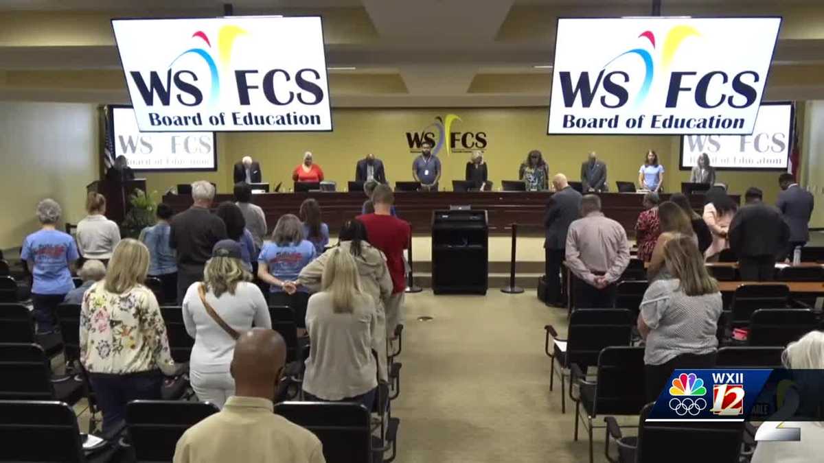 Winston-Salem/Forsyth County School Board asked to stop opening meetings with Christian prayer [Video]