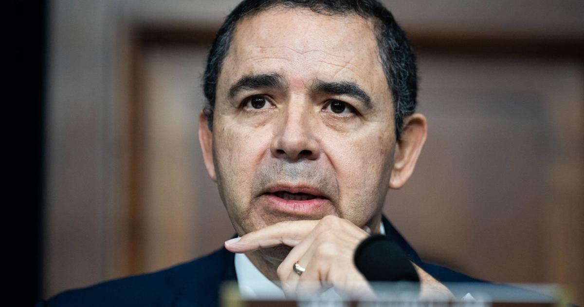 Texas Rep. Henry Cuellar, wife indicted on federal bribery charges [Video]