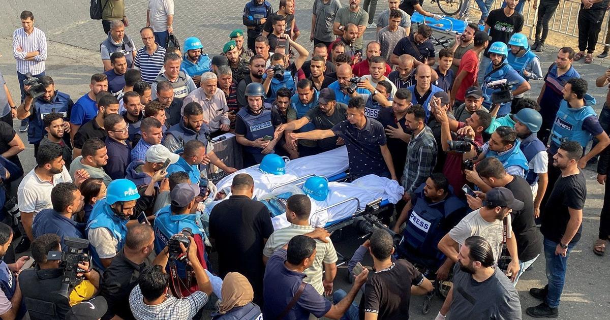 Haunted by their colleagues deaths: The journalists risking their lives to report on Gaza | News [Video]