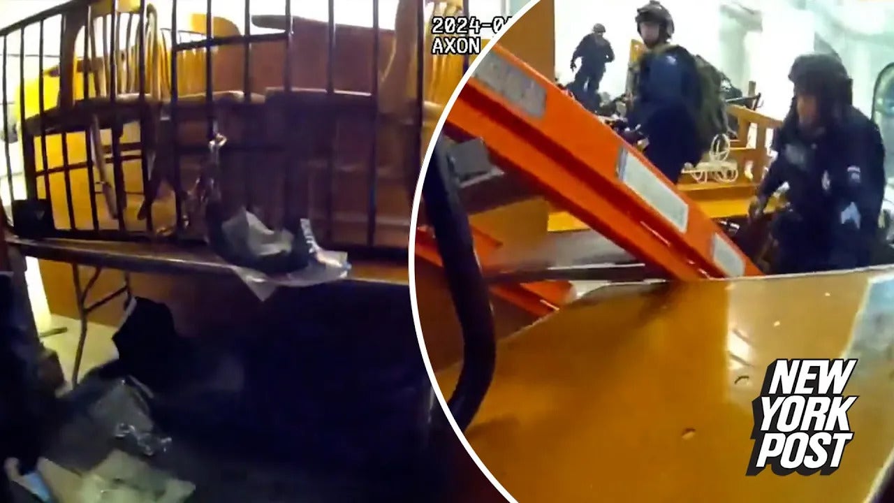 NYPD breaches barricades to confront protesters [Video]