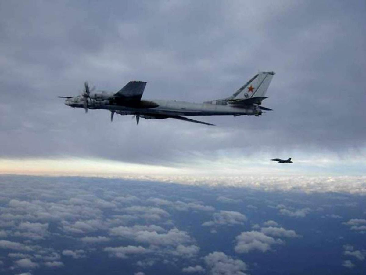 NORAD detects, tracks 4 Russian military aircraft near Alaska airspace [Video]