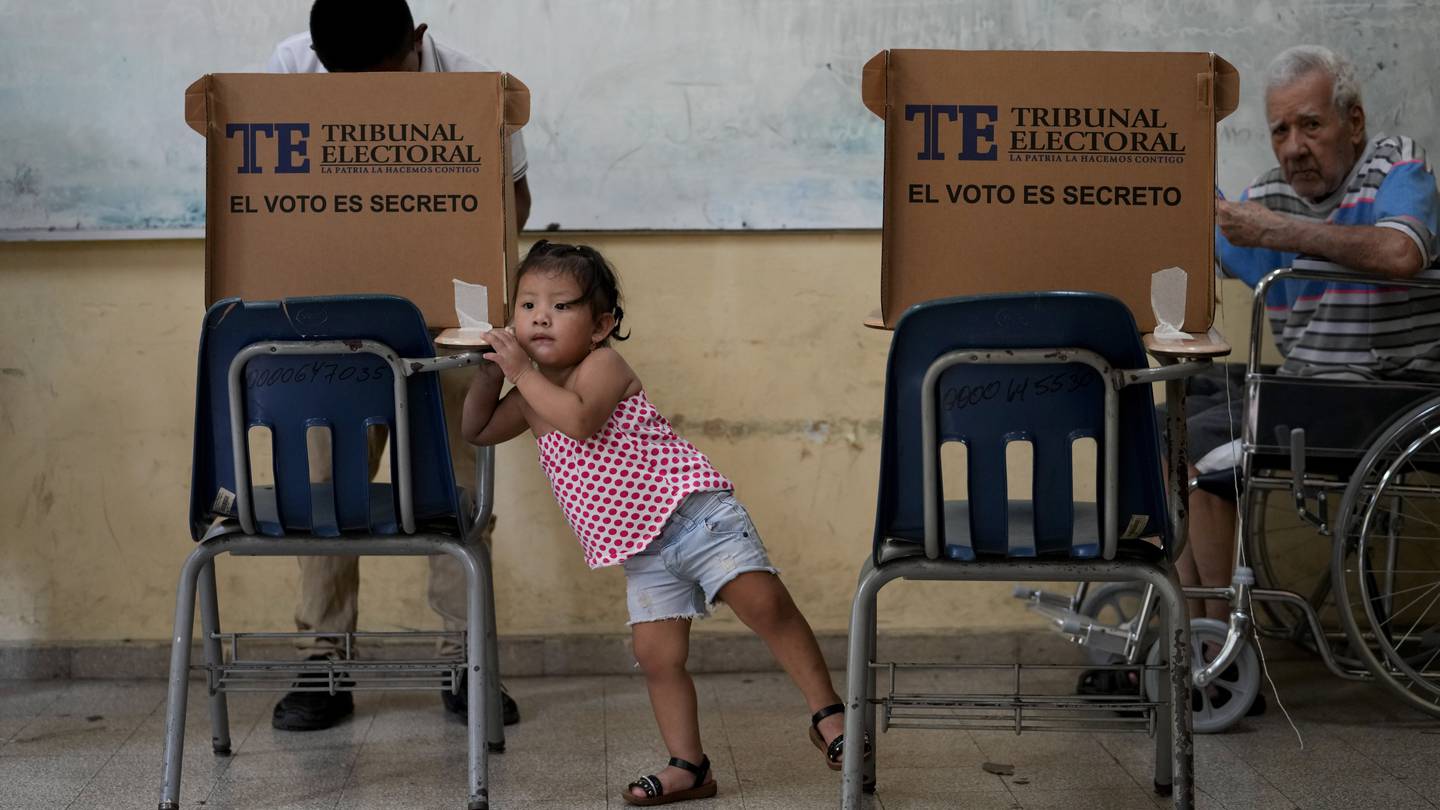 Panamanians vote in an election dominated by a former president who was barred from running  Boston 25 News [Video]