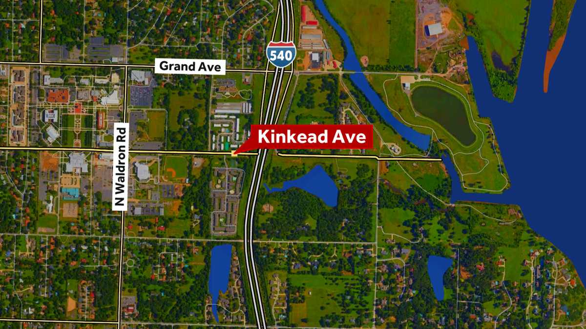 Fort Smith police say to avoid part of Kinkead Ave. due to flooding [Video]