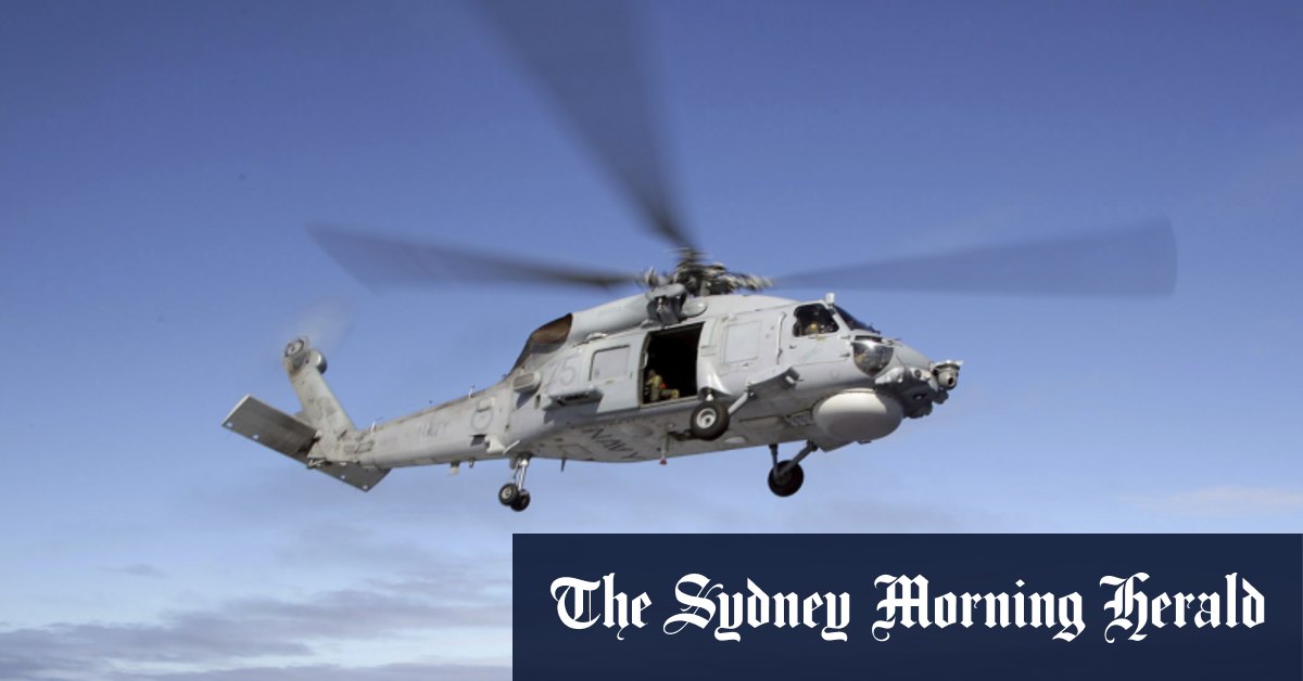 Australian Navy helicopter in near miss after Chinese fighter jet drops flares [Video]