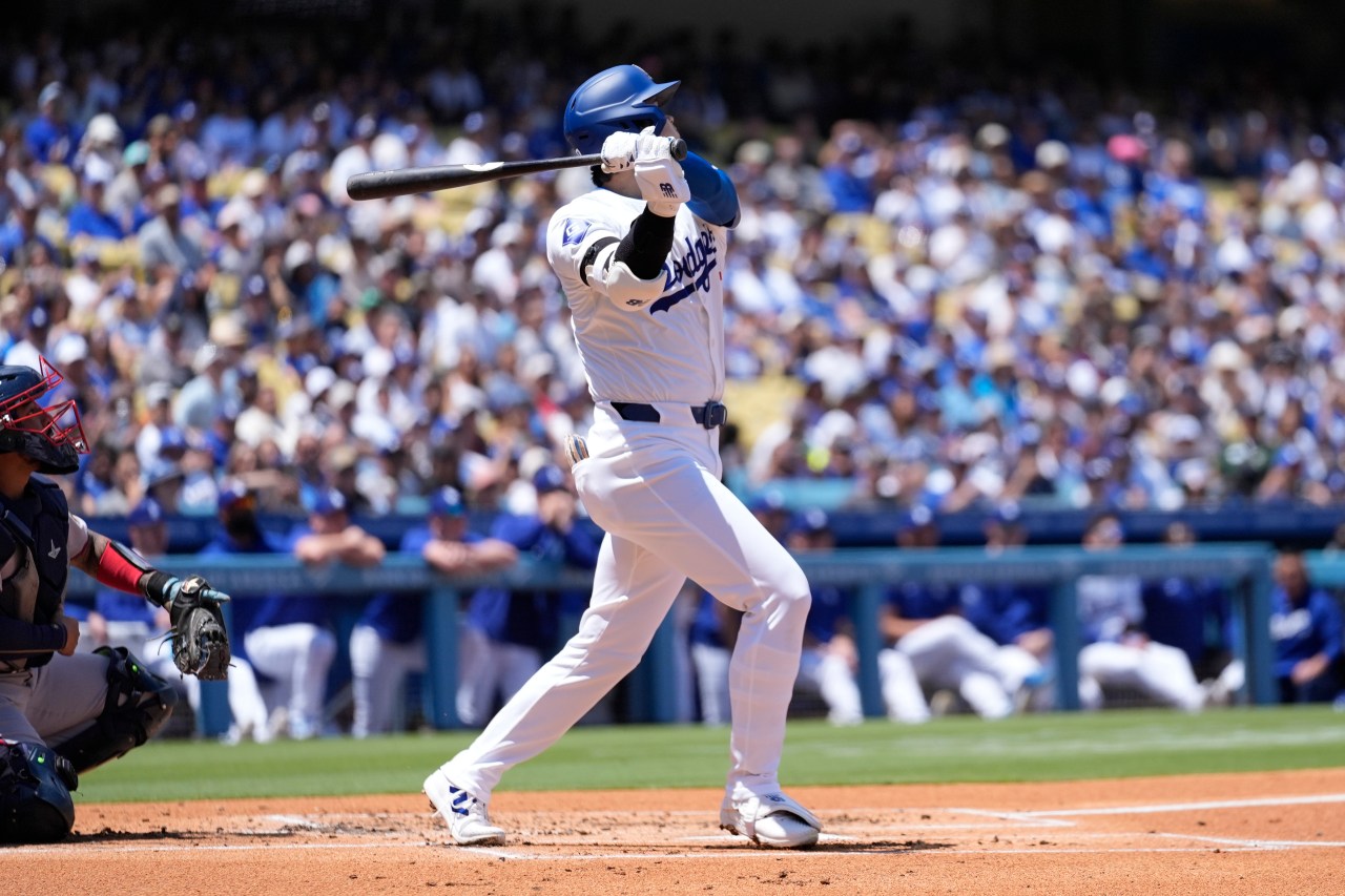 Shohei Ohtani homers twice as Dodgers sweep Braves with 5-1 win | KLRT [Video]