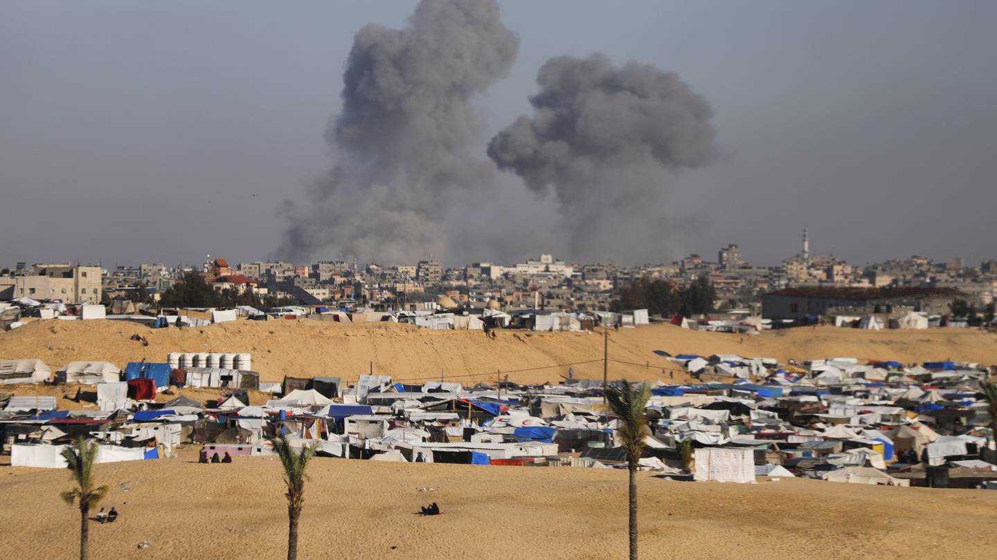 Hamas accepts Gaza cease-fire; Israel says it will continue talks but presses on with Rafah attacks  WPXI [Video]
