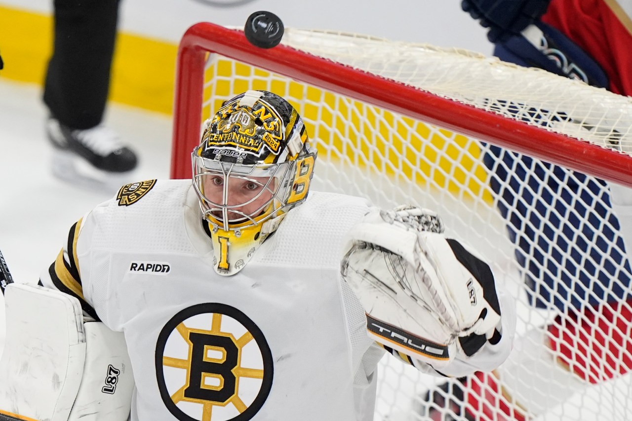 Swayman stops 38 shots, Bruins roll past Panthers 5-1 for 1-0 series lead | KLRT [Video]