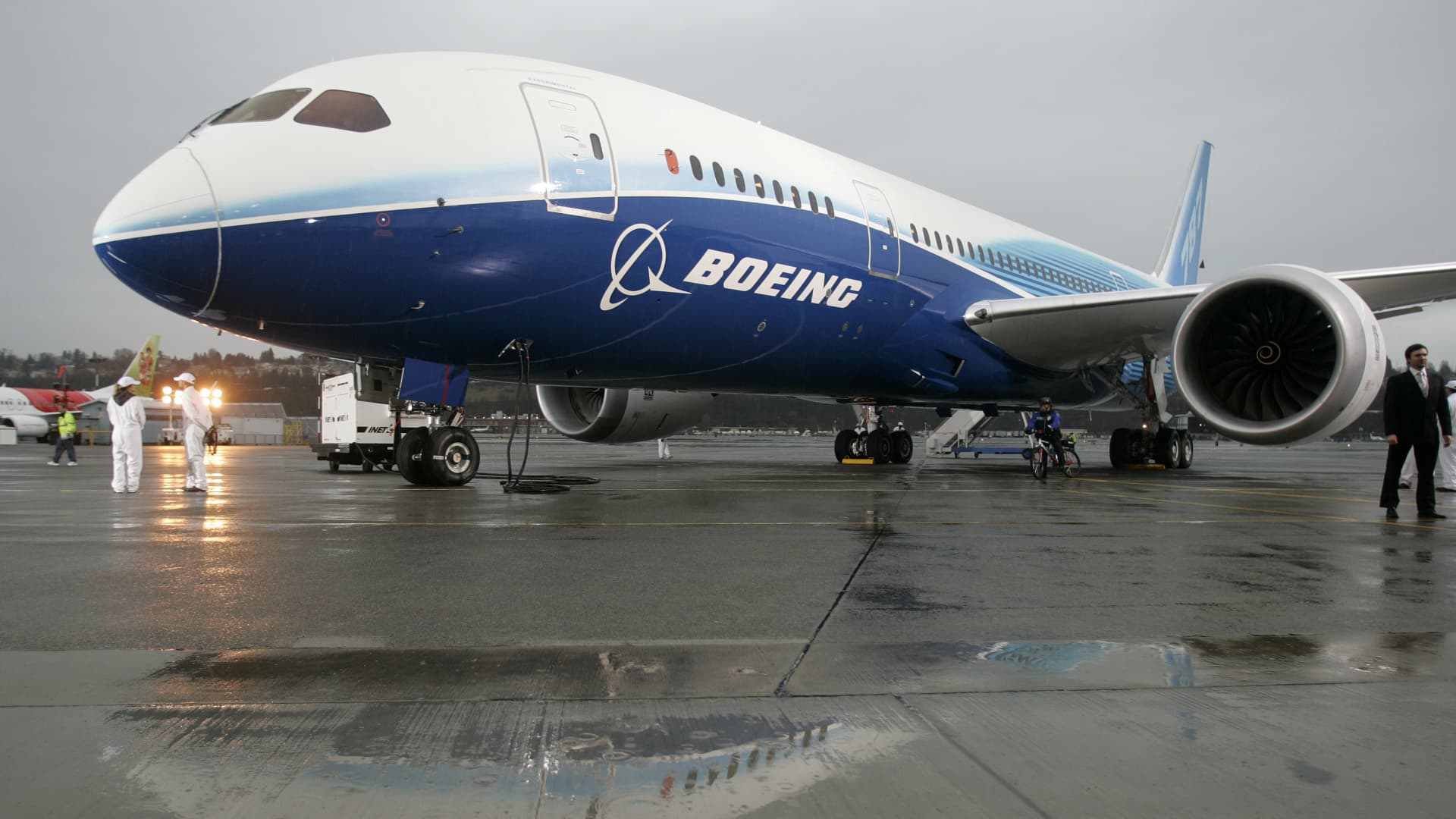 FAA opens new probe into Boeing 787 inspections [Video]