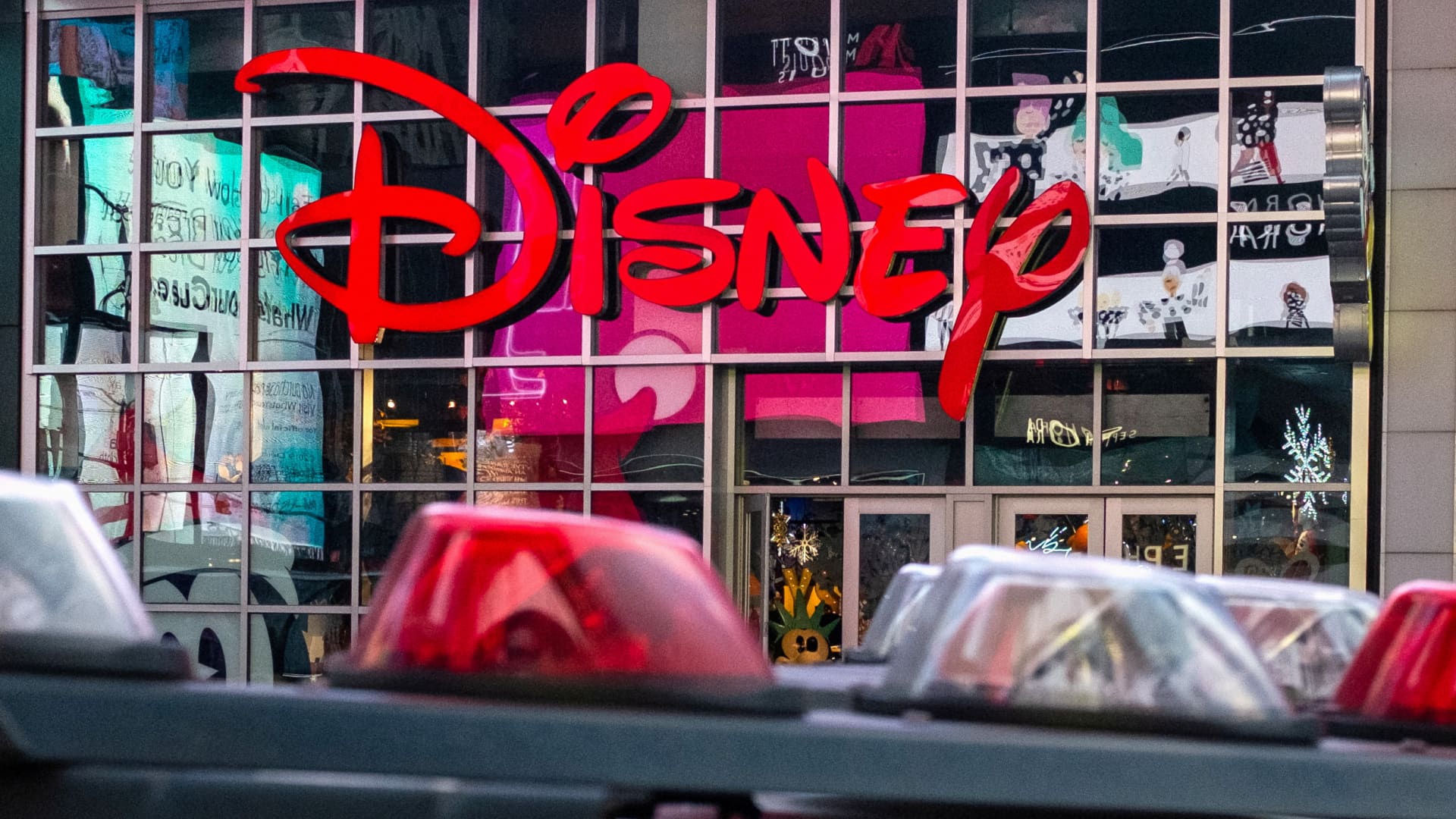 Disney reports earnings Tuesday. Here’s what Wall Street is watching [Video]