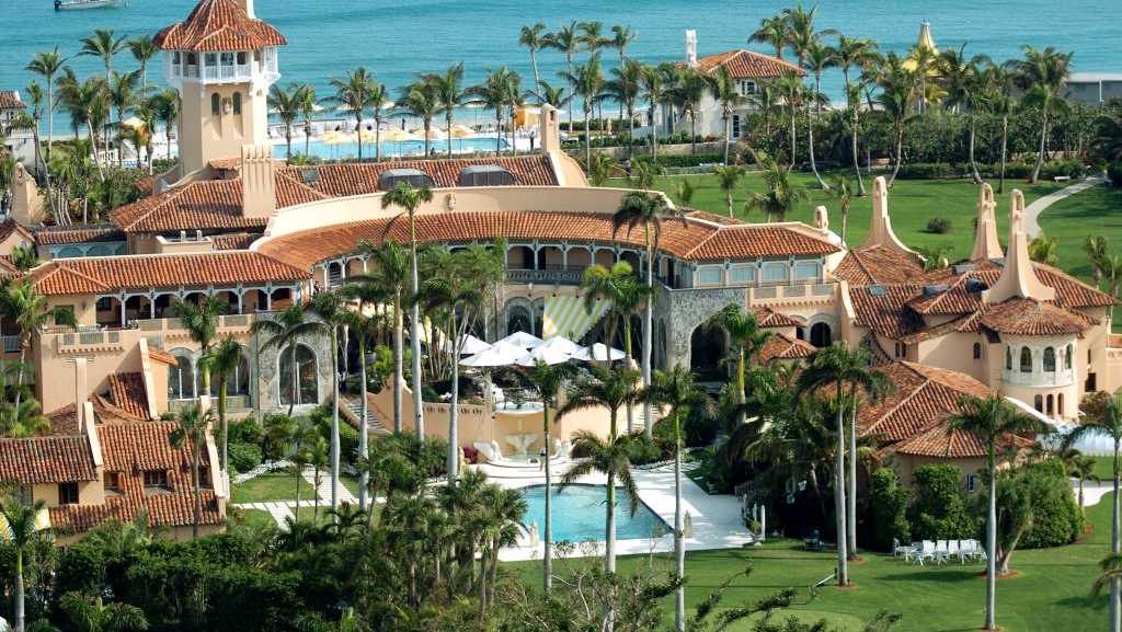 Grand jury testimony from Trumps valet helps explain FBIs desire to search Mar-a-Lago [Video]