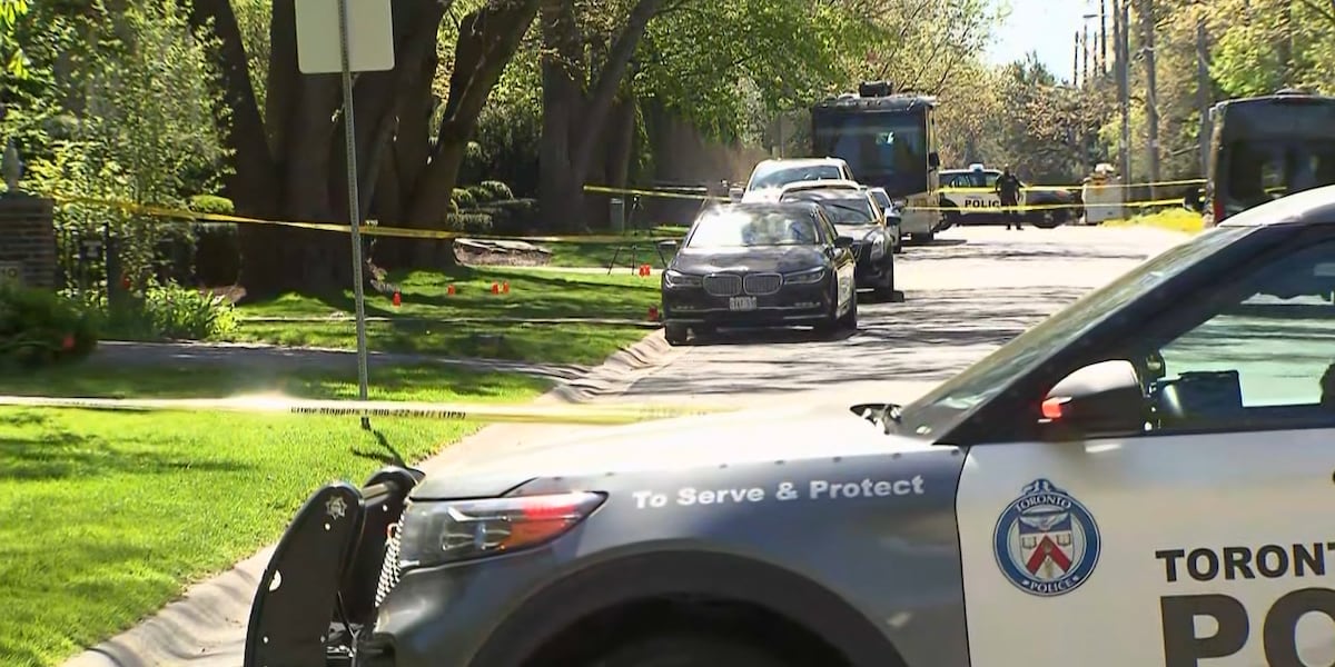 Drakes security guard shot at gate outside his home, police say [Video]