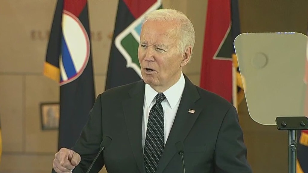 Biden delivers speech condemning antisemitism [Video]