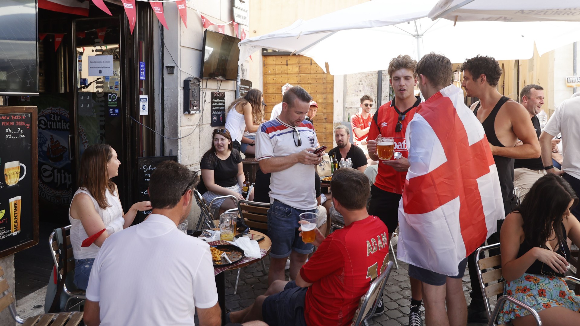 Pubs WILL stay open late if England reach Euro semis in win for fans after Home Secretarys vow on our politics show  The US Sun [Video]