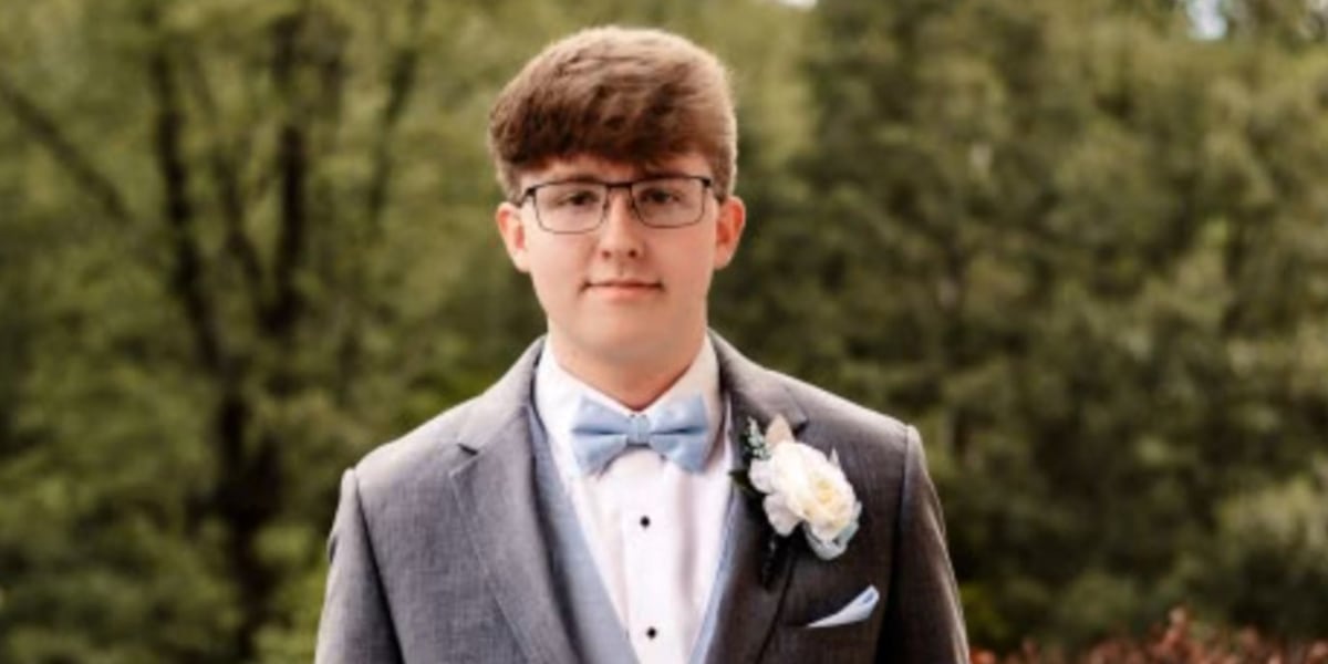 High schooler barred from graduation, prom after joking fellow student had a gun [Video]