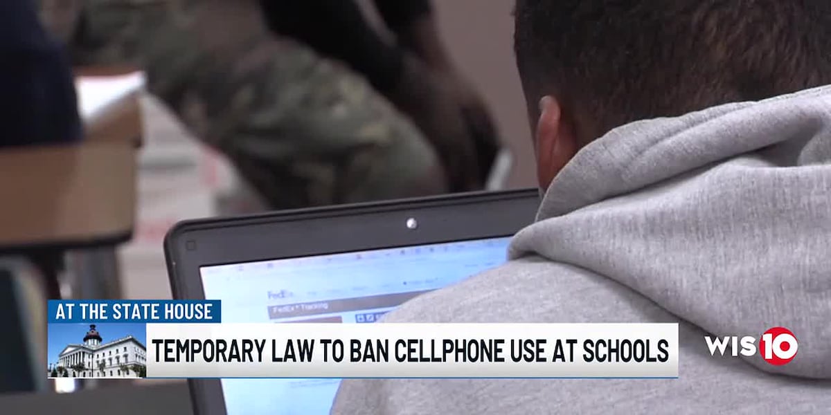 Could SC students be banned from using cellphones during school days? [Video]