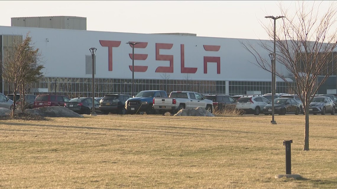 Tesla faces more scrutiny from federal agencies on autopilot, labor issues [Video]