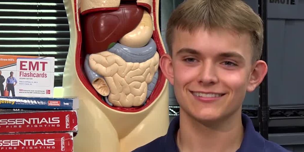 Teen saves mothers life after noticing stroke symptoms, credits EMT training [Video]