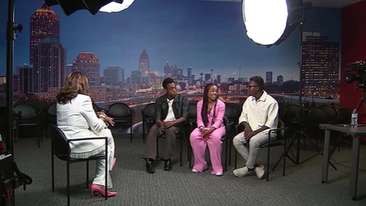 Teen siblings discuss how social media, drugs affect everyday life, influencing negative culture  WSB-TV Channel 2 [Video]