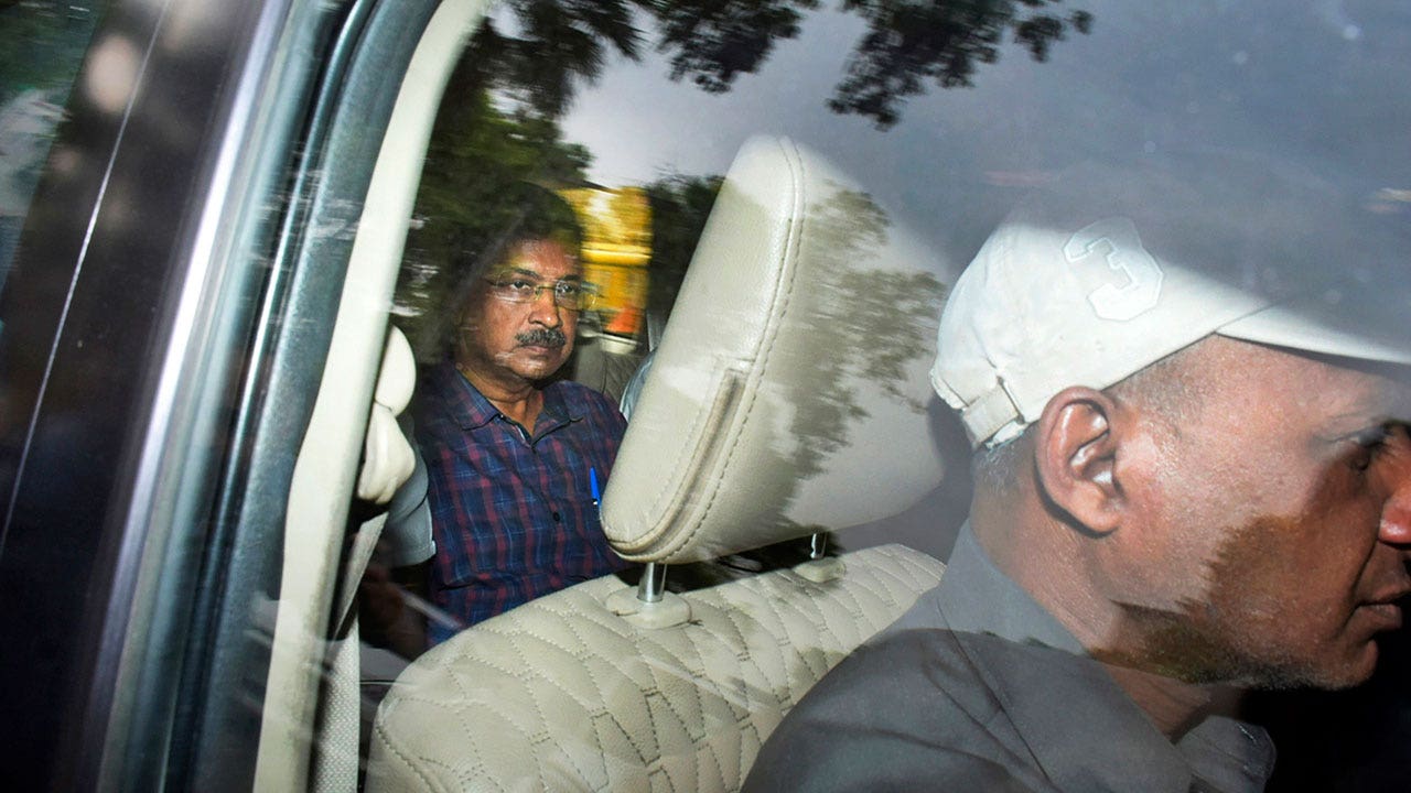 India’s top court grants opposition leader bail, enabling him to campaign [Video]