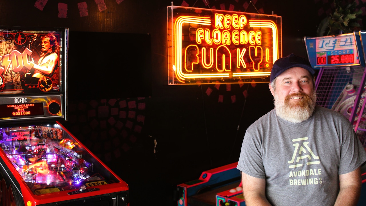 This place keeps Florence funky, one hot dog at a time [Video]