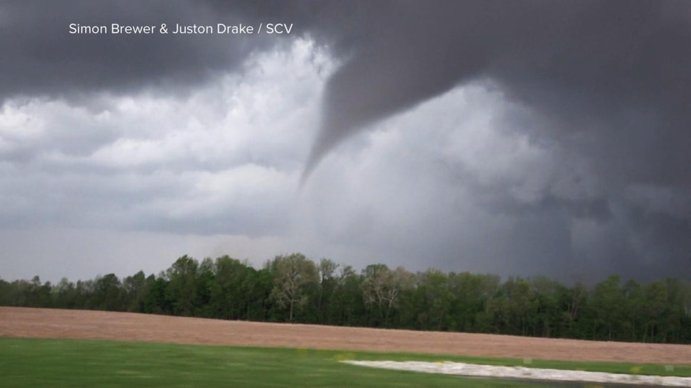 Video Tornadoes strike across heartland, with more severe weather on the way [Video]