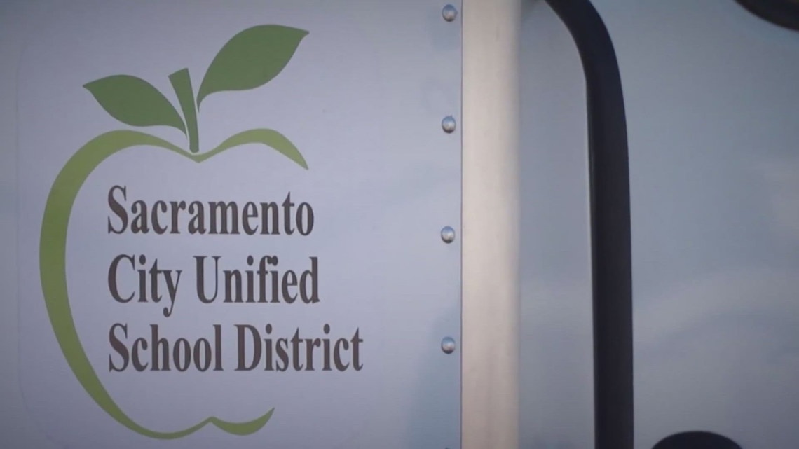 Sacramento families upset after SCUSD plans to start the following school year early [Video]