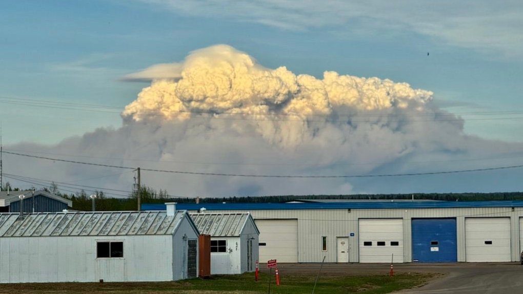 B.C. wildfire leads to evacuation order for Fort Nelson [Video]