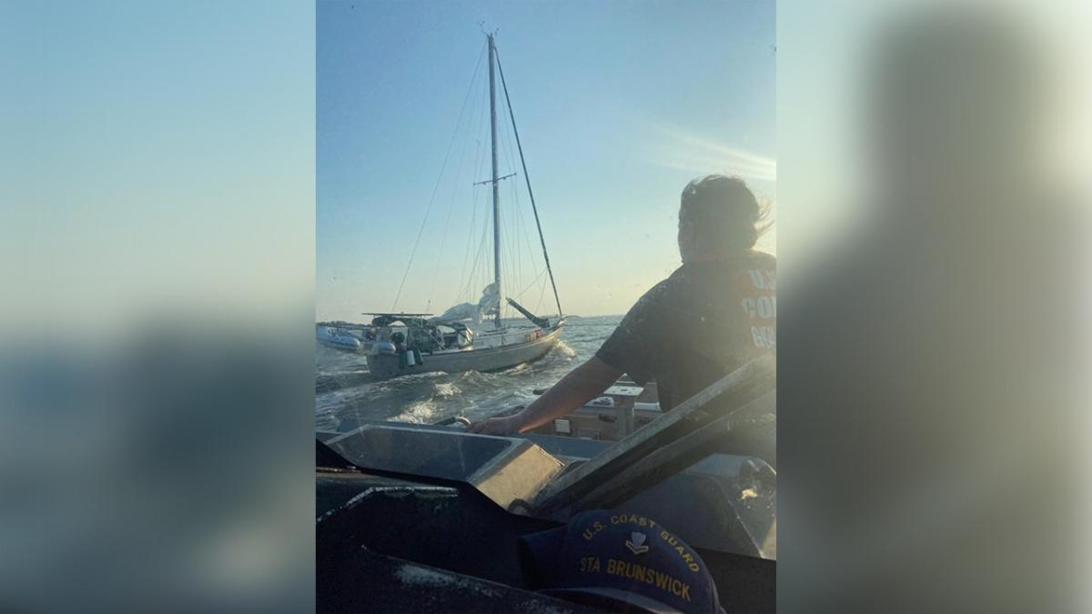 Coast Guard rescues injured sailor off Georgia coast [Video]