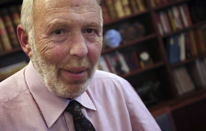 James Simons, mathematician, philanthropist and hedge fund founder, has died [Video]