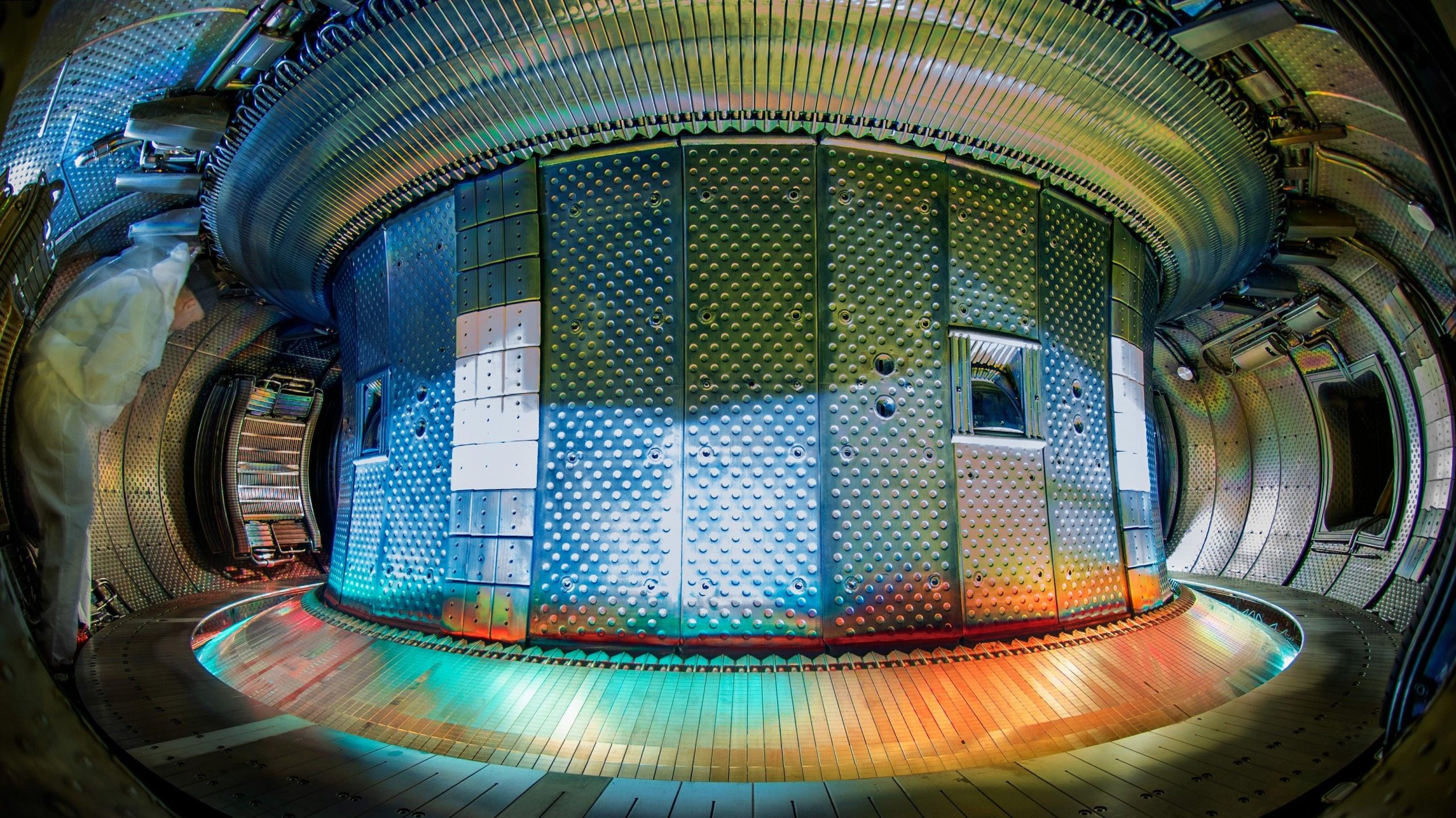 New Fusion Record Achieved in Tungsten-Encased Reactor [Video]